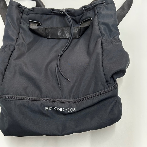 Beyond Yoga Black Drawstring Backpack Gym Bag Yoga Tote Shoes Compartment main image 11